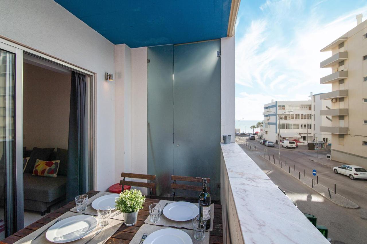 Modern Apartment By The Sea Quarteira Exterior foto