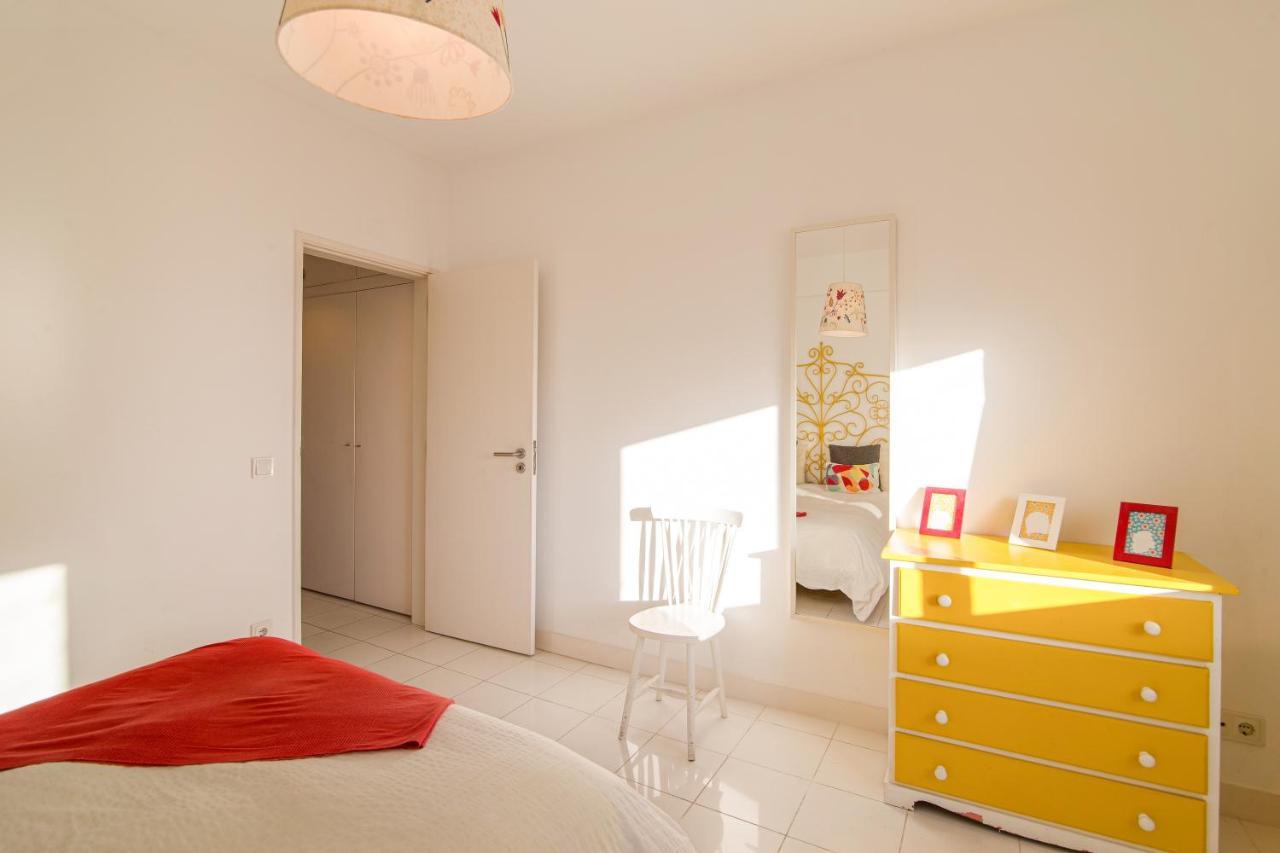 Modern Apartment By The Sea Quarteira Exterior foto
